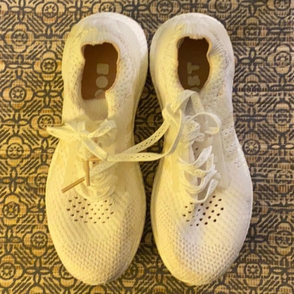Adidas ultraboost size 8.5